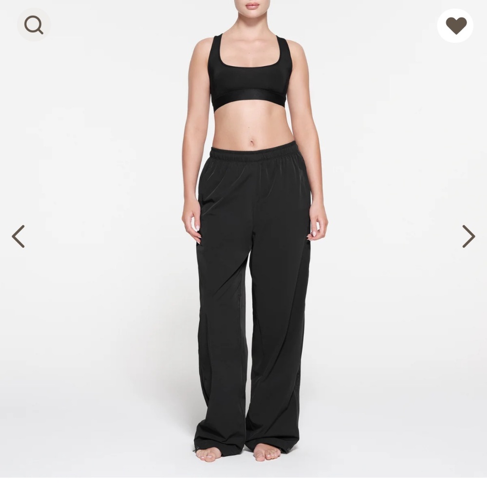 BNWT skims nylon track pants onyx, size small